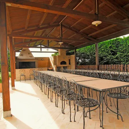 Apartment Apartment Beatrice By Interhome